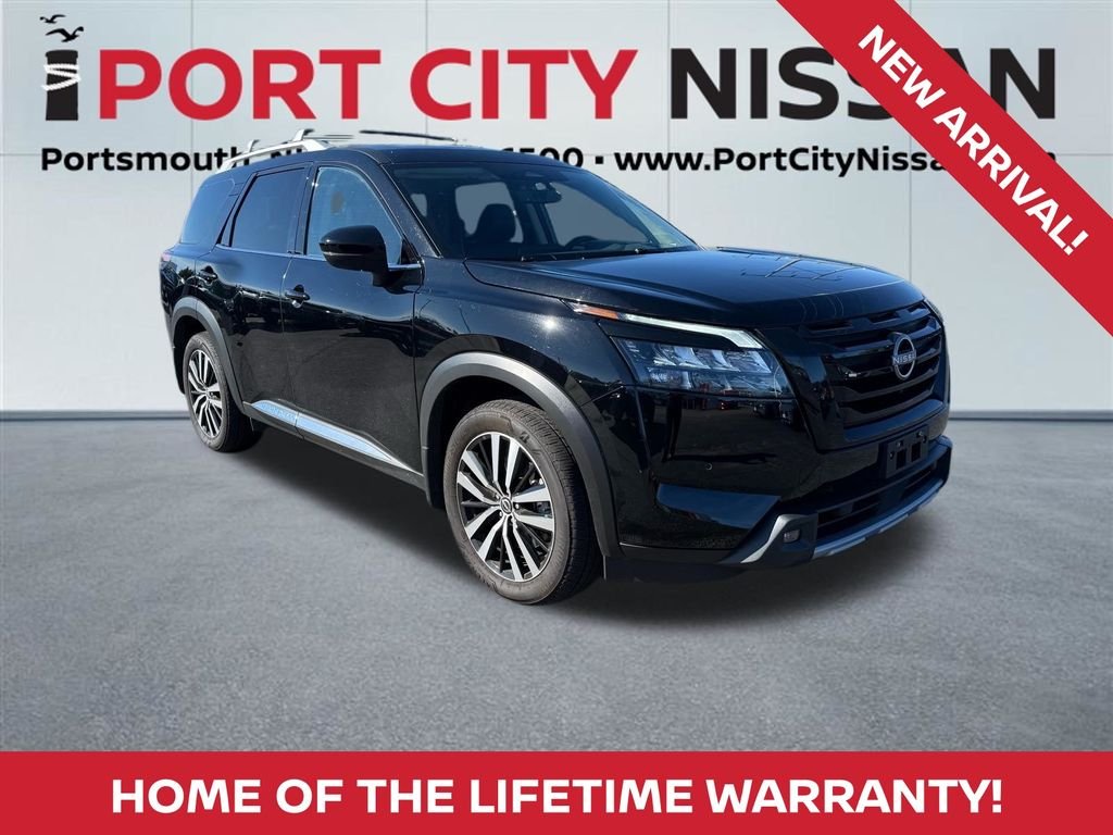 Used 2025 Super Black Nissan Platinum image 1
