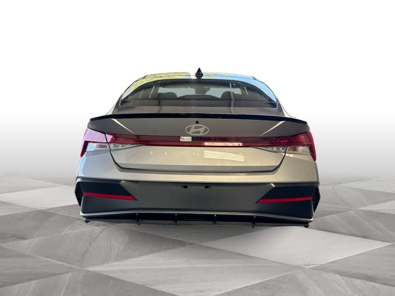 New 2026 Fluid Metal Hyundai SEL Sport image 7