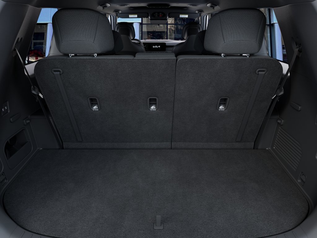 New 2027 Ebony Black Kia S image 19