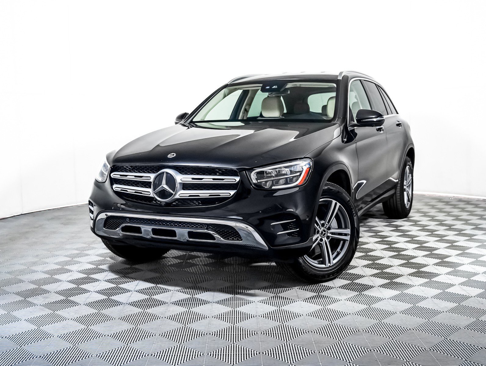 2022 Mercedes-Benz GLC GLC300