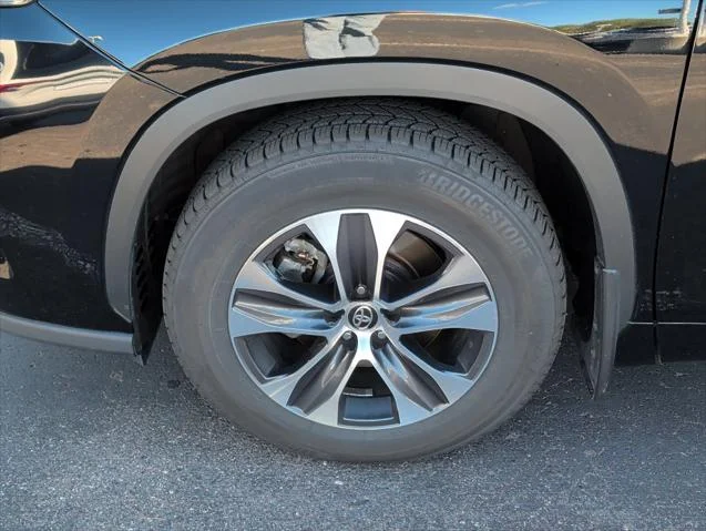 Certified Used 2021 MIDNIGHT BLACK METAL Toyota  image 7