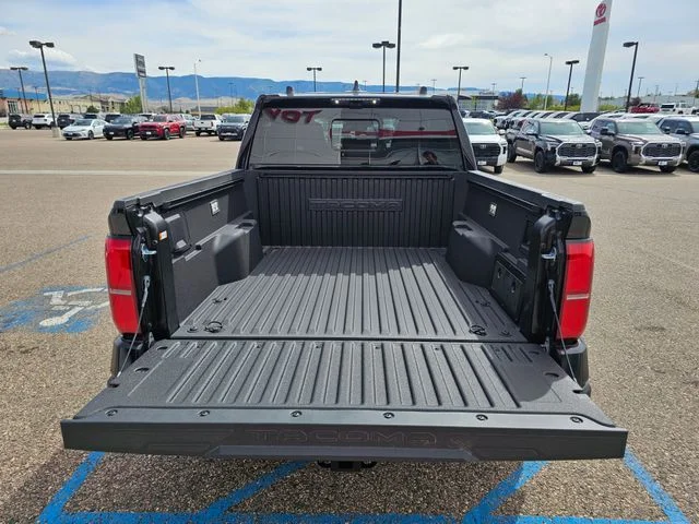 2026 Toyota Tacoma TRD Pro - Photo 7