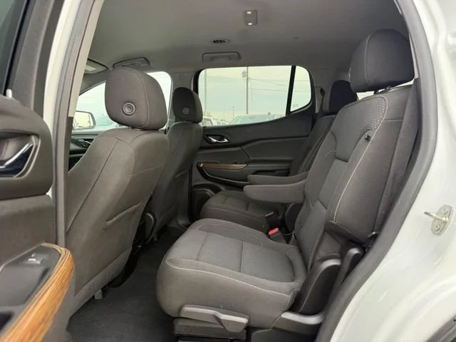 2023 GMC Acadia SLE - Photo 11