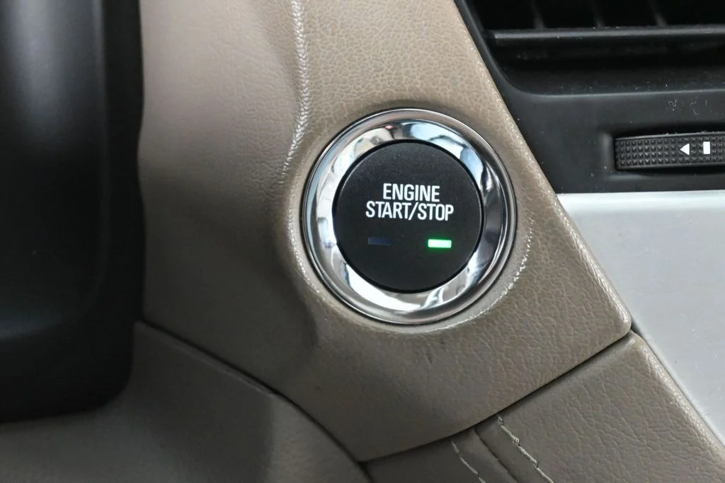 Used 2019 Crimson Red Tintcoat GMC SLT image 31