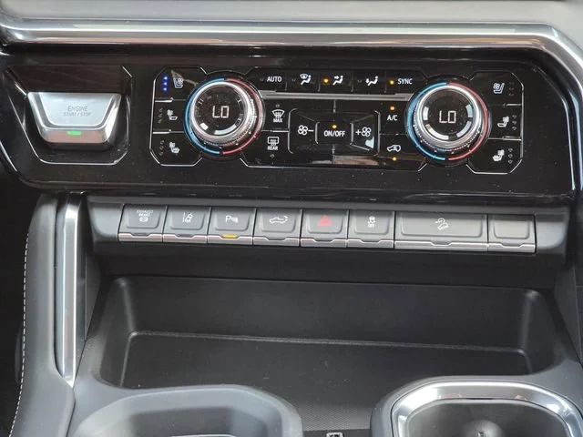 2026 GMC Sierra 3500HD Denali Ultimate - Photo 17