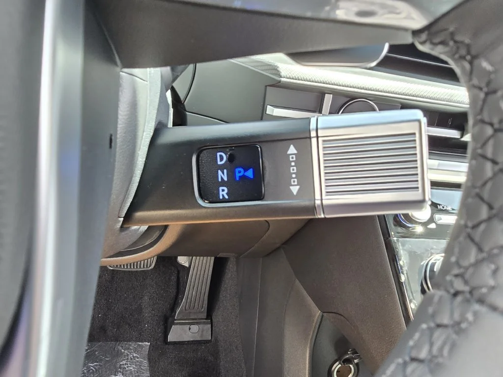 New 2027 Gray Hyundai SE image 16