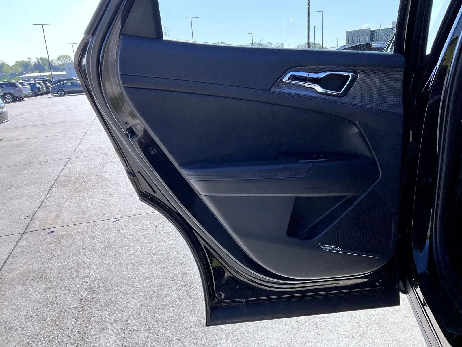 Used 2025 Black Kia SX-Prestige image 18