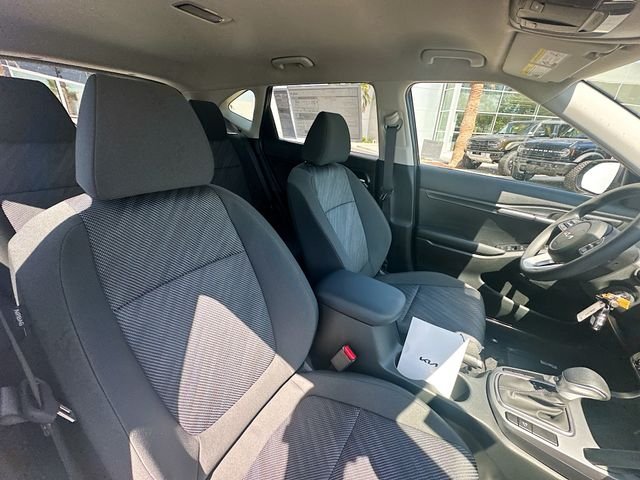 New 2026 Dark Ocean Blue Kia LX image 28
