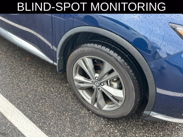 Used 2019 Blue Nissan Platinum image 2
