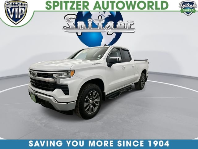 Used 2025 White Chevrolet LT image 6