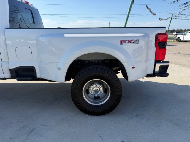 Used 2023 White Ford LARIAT image 13