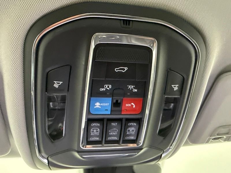 Used 2023 White Jeep Limited image 38