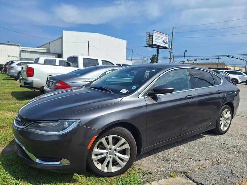 2016 Chrysler 200