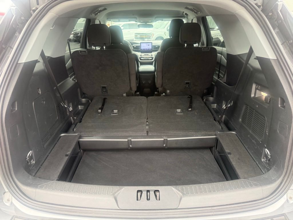 Used 2024 Gray Ford XLT image 49