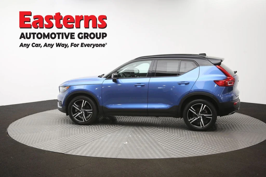 Used 2020 Blue Volvo R-Design image 61