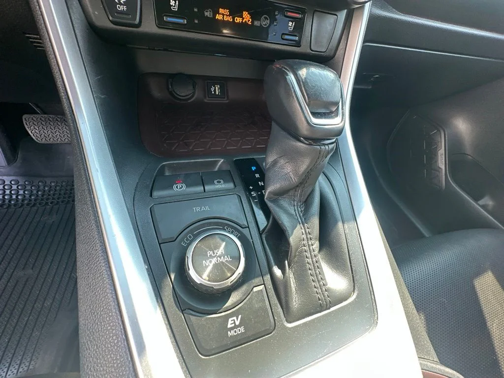 Used 2024 Black Toyota Limited image 22