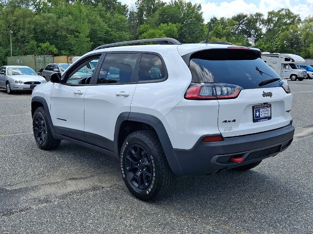 Used 2020 Bright White Clearcoat Jeep Trailhawk image 8