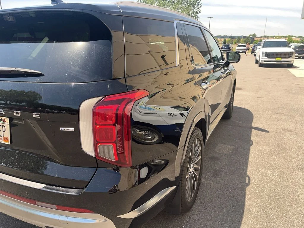Used 2023 Black Hyundai Calligraphy image 6