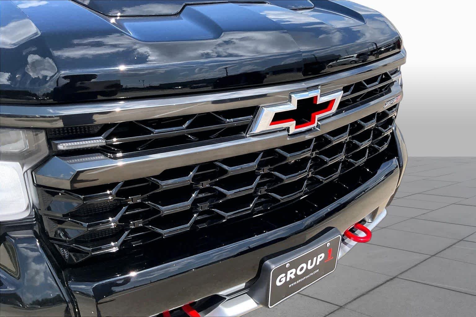 Used 2024 Black Chevrolet ZR2 image 29