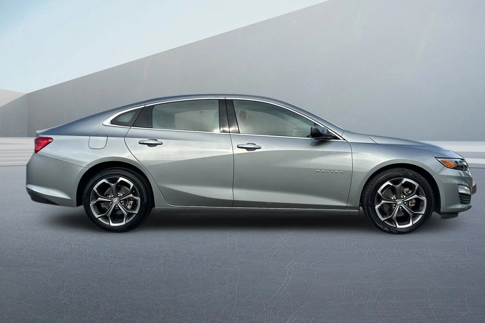 Used 2024 Sterling Gray Metallic Chevrolet LT image 3
