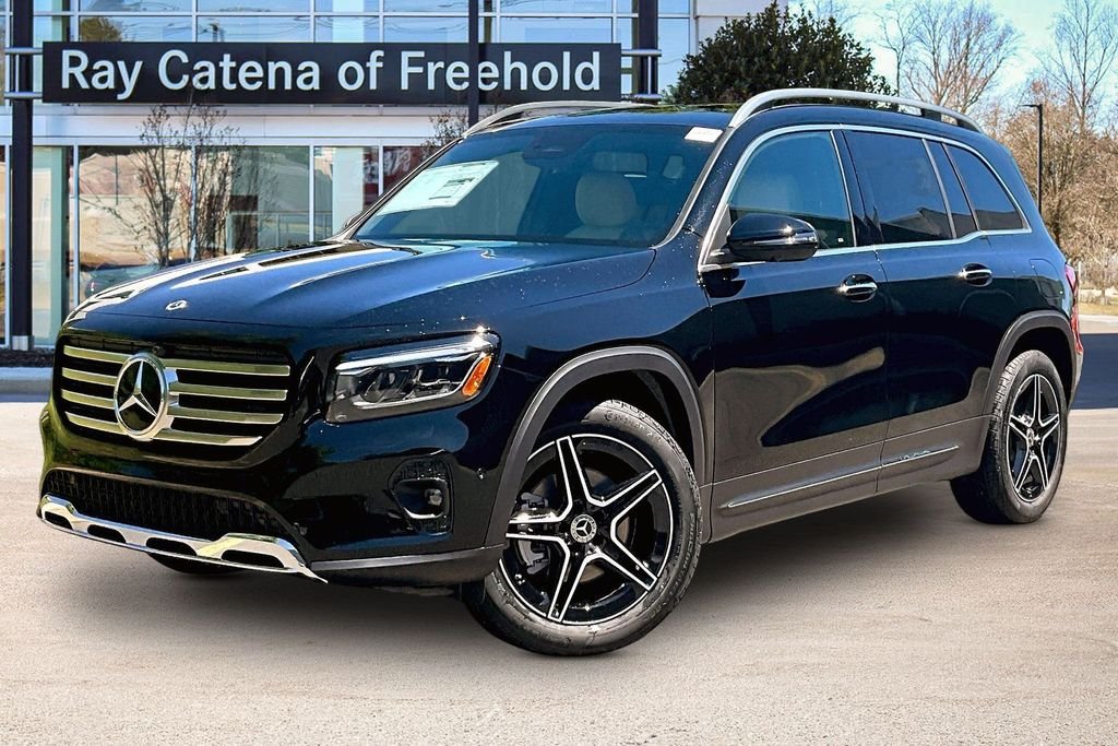 2026 Mercedes-Benz GLB GLB 250 4MATIC's photo