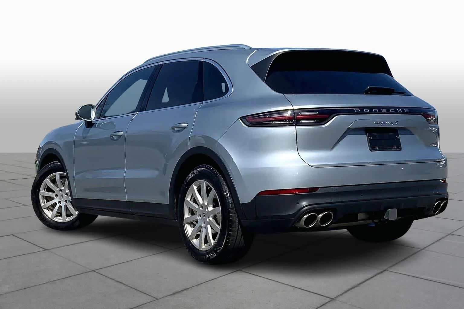 Used 2020 Dolomite Silver Metallic Porsche S image 20