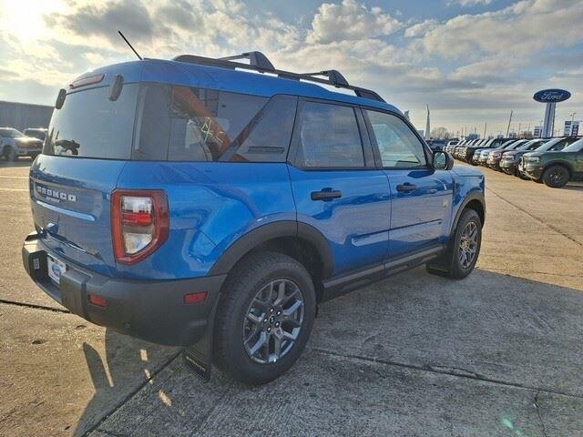 New 2025 Velocity Blue Metallic Ford Big Bend® image 5
