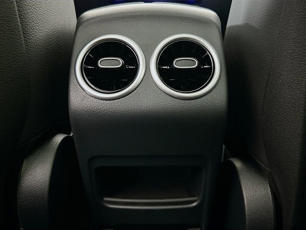 2026 Mercedes-Benz GLB GLB 250 - Photo 56