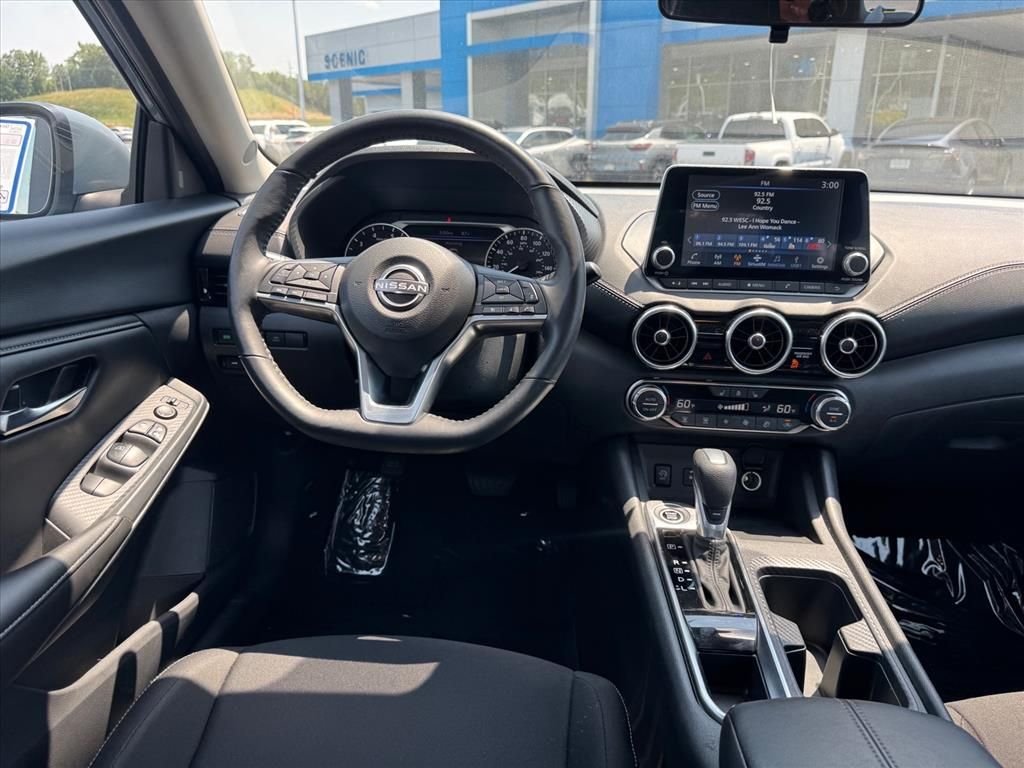 Used 2025 Gray Nissan SV image 12