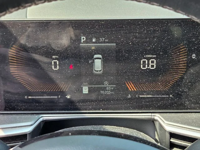 Used 2025  Kia EX image 24