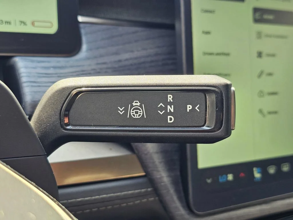 Used 2022  RIVIAN Adventure Package image 32
