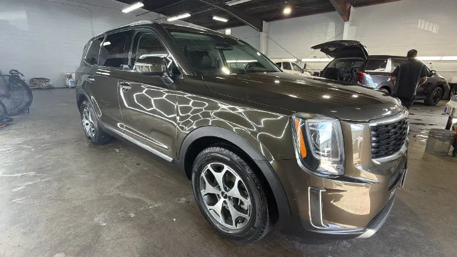 Used 2022 Green Kia EX image 7