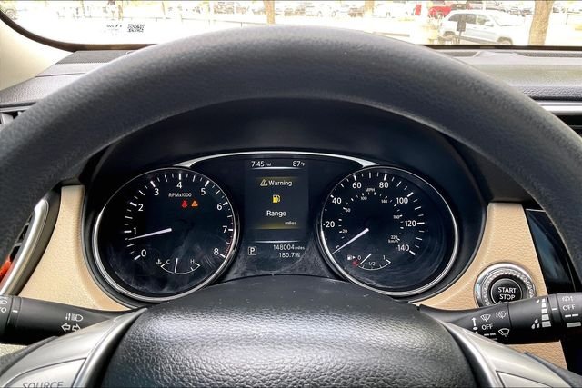 Used 2016 Black Nissan SV image 18