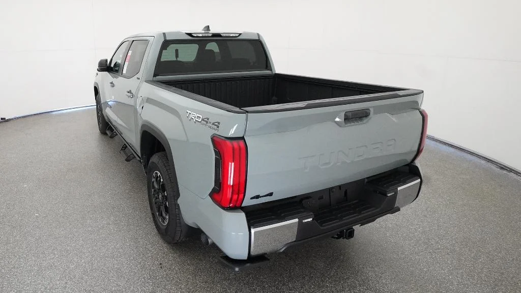 2026 Toyota Tundra SR5 - Photo 6