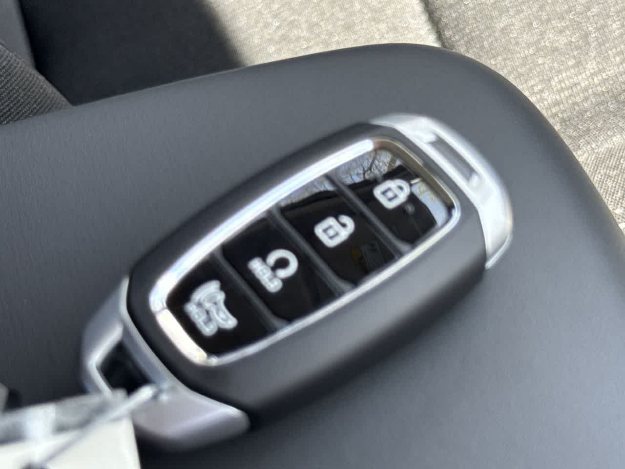 New 2026 Onyx Black Hyundai SEL image 28