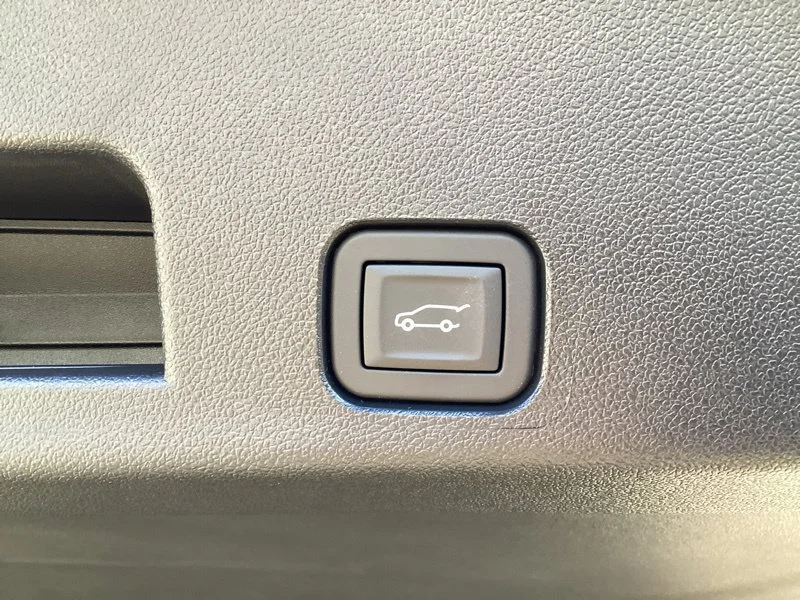 2027 Chevrolet Traverse Z71 - Photo 14