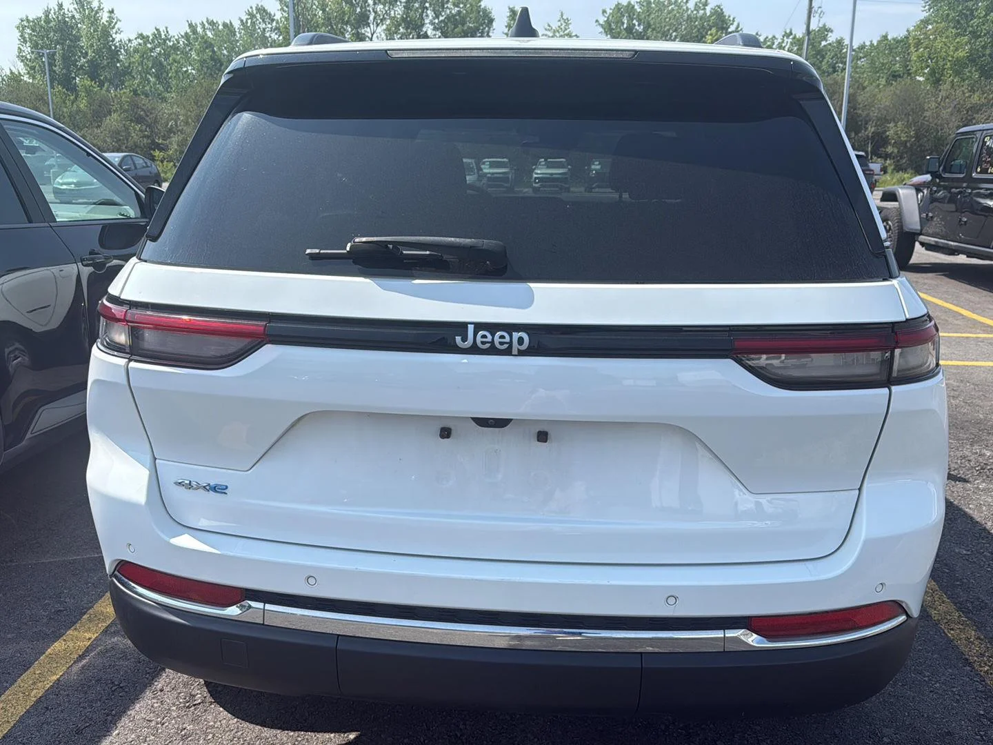 Used 2024 Bright White Clearcoat Jeep LIMI image 5