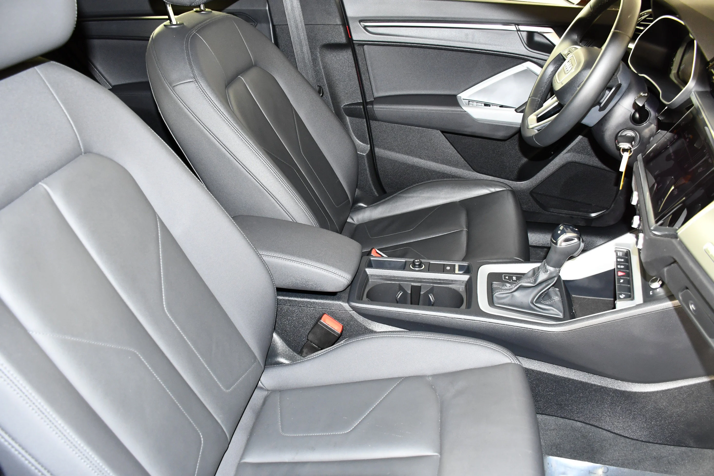 Used 2025 Red Audi S line Premium image 43