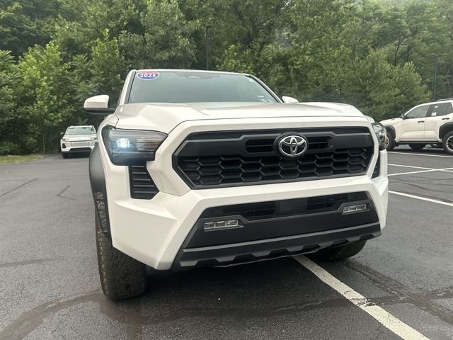 Used 2025 White Toyota TRD Off-Road image 11