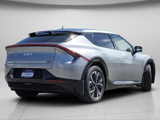 Used 2023 Steel Gray Kia  image 21