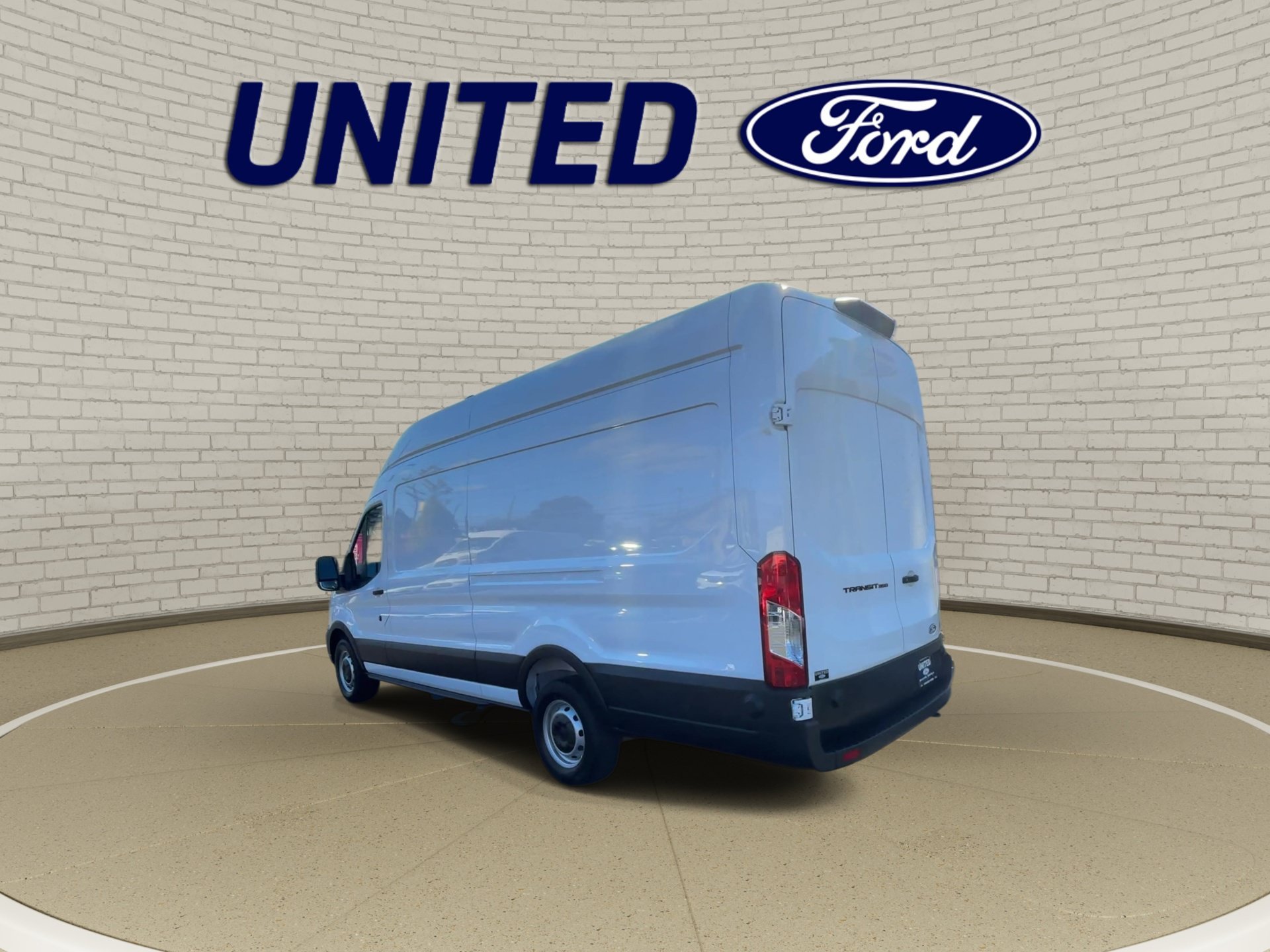 New 2026 Oxford White Ford Cargo Van image 6