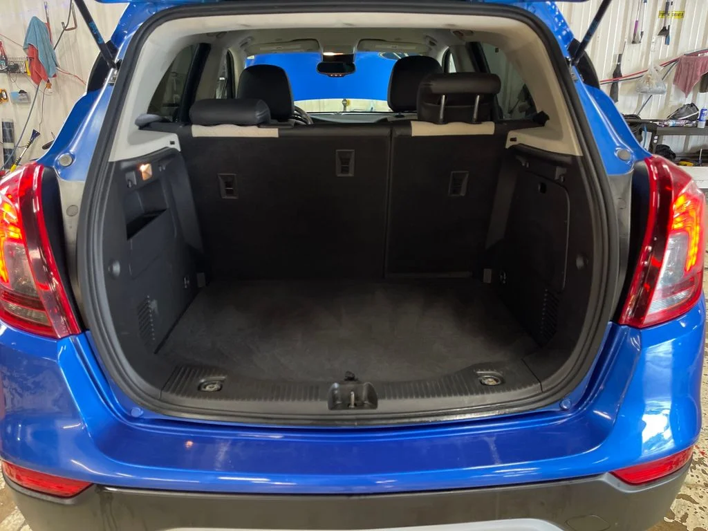Used 2017 Blue Buick Preferred II image 22