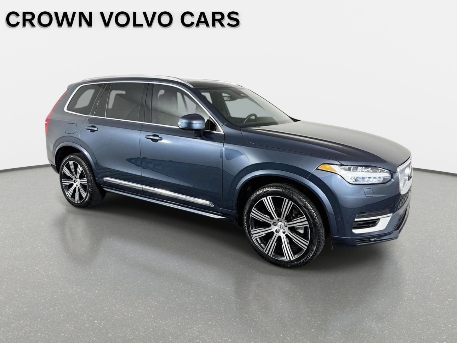 Used 2024 Denim Blue Metallic Volvo Ultimate Bright Theme image 3