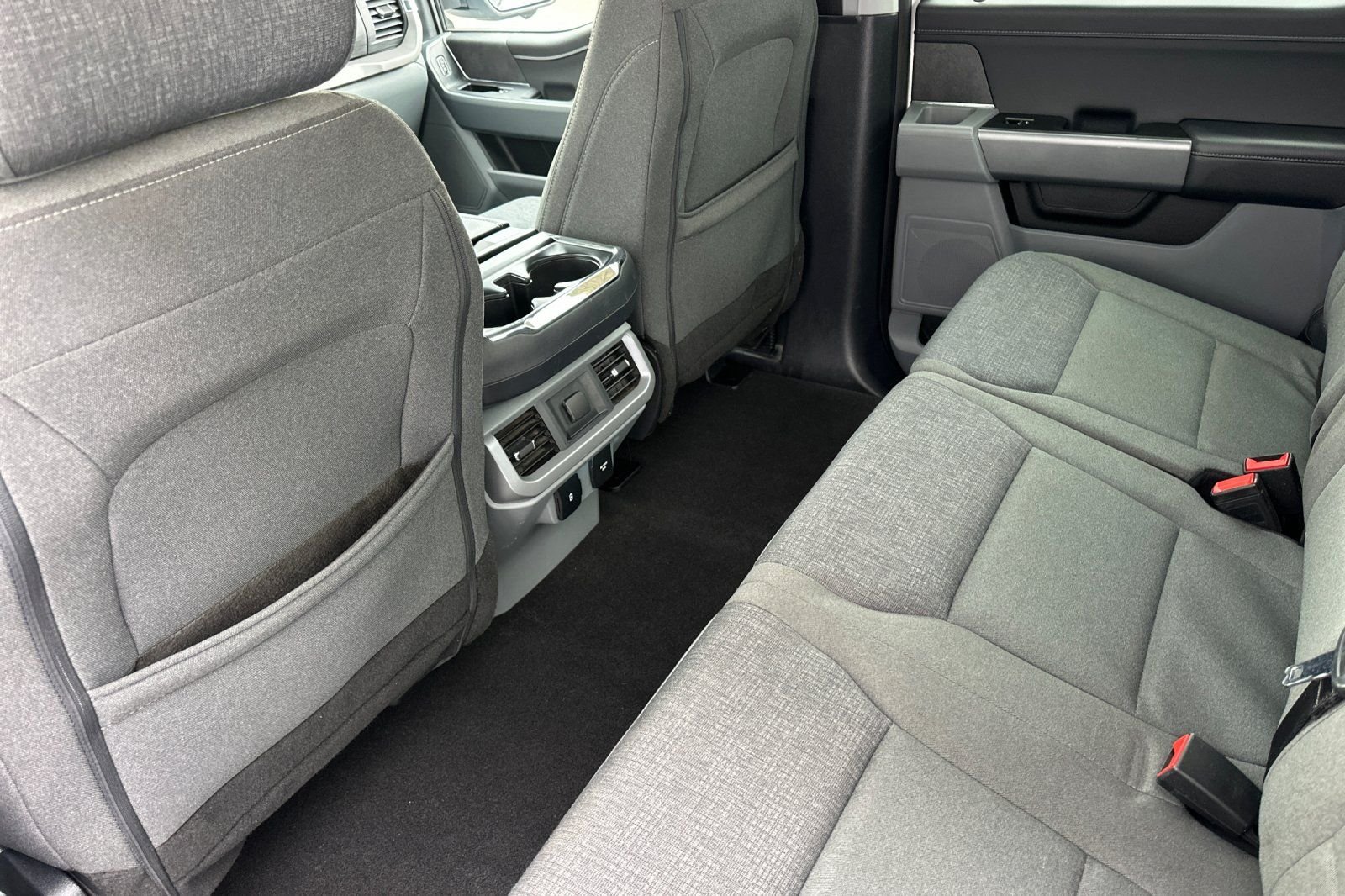 Used 2024 White Ford XLT image 12