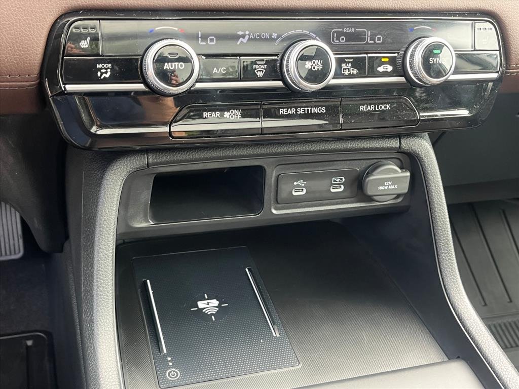 Used 2026 Platinum White Pearl Honda Touring image 16