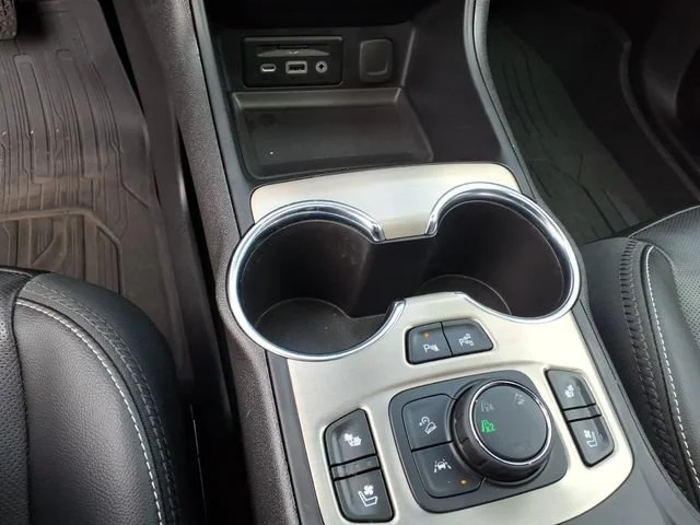 2024 GMC Terrain Denali - Photo 10