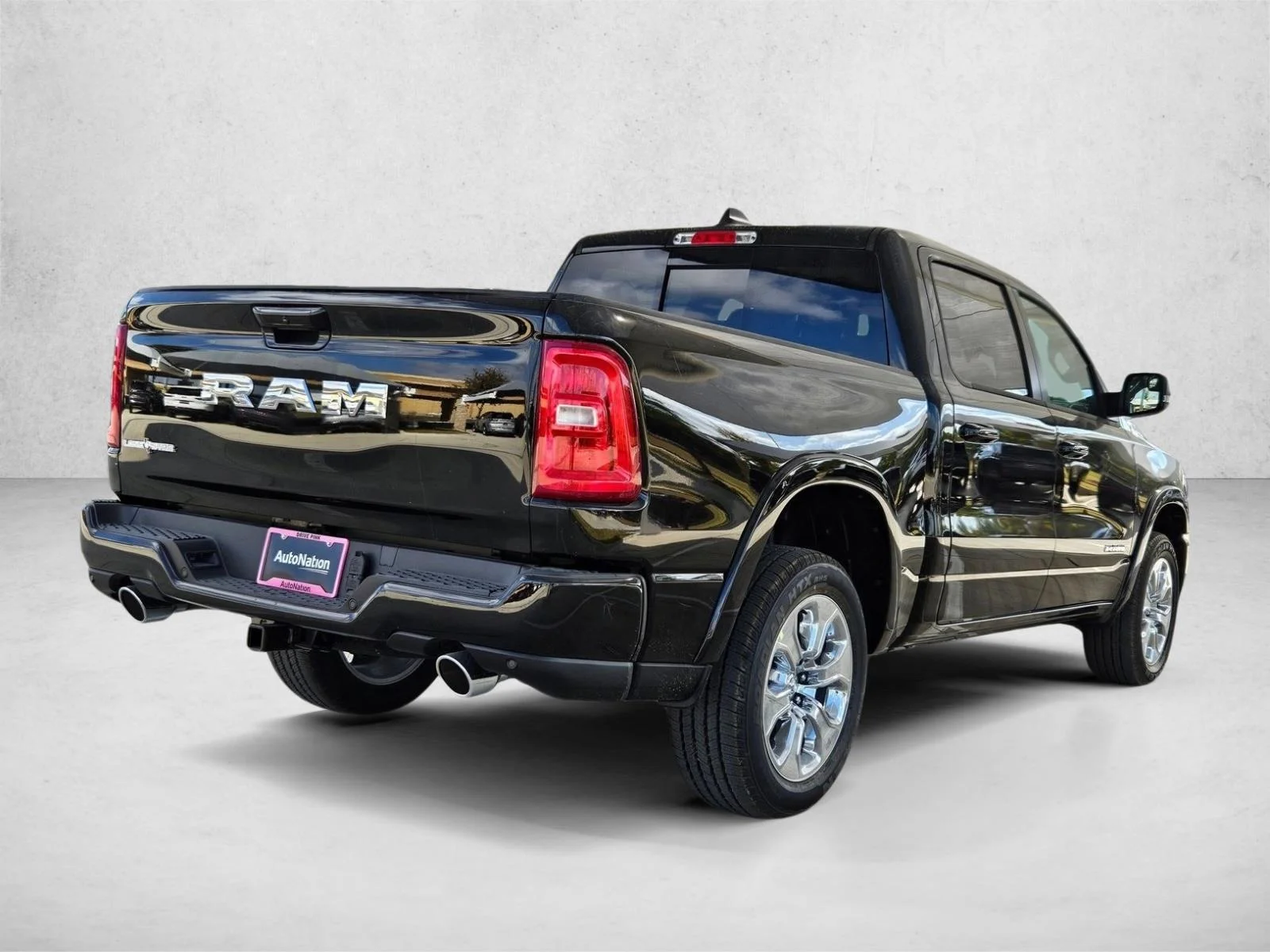 New 2026 Diamond Black Crystal Pearl-Coat Exterior Paint RAM Lone Star image 2