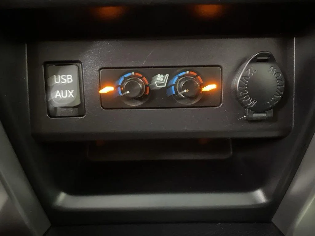 Used 2016 Midnight Black Metallic Toyota Limited image 4
