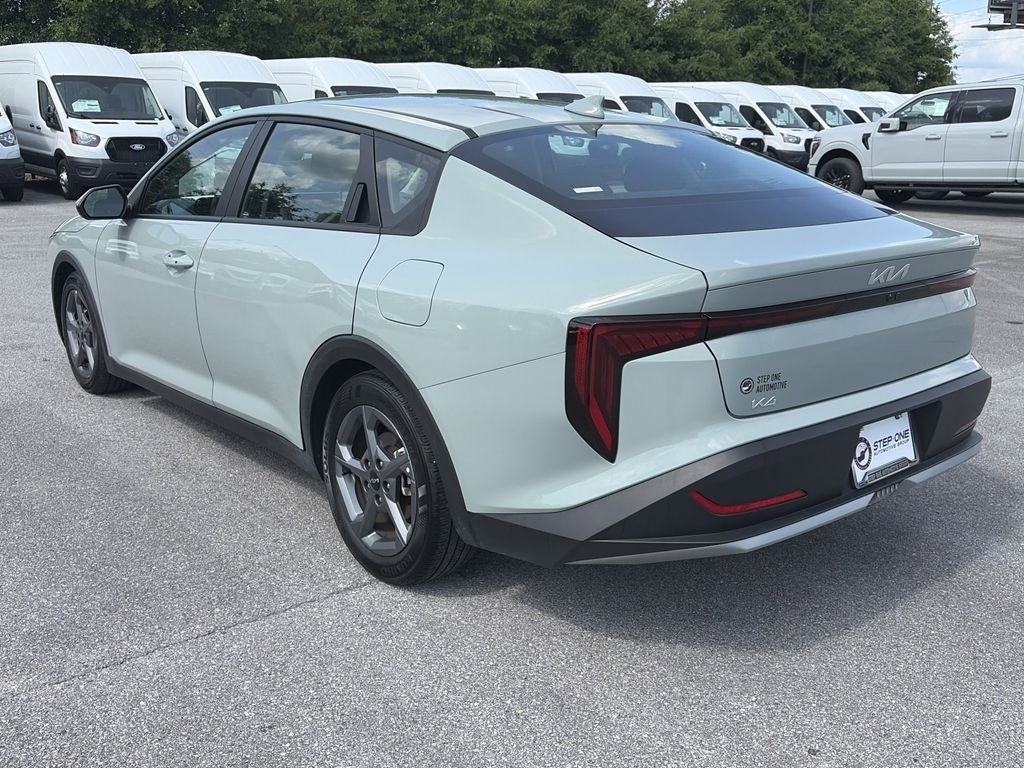 Certified Used 2025 Haze Kia LXS image 5