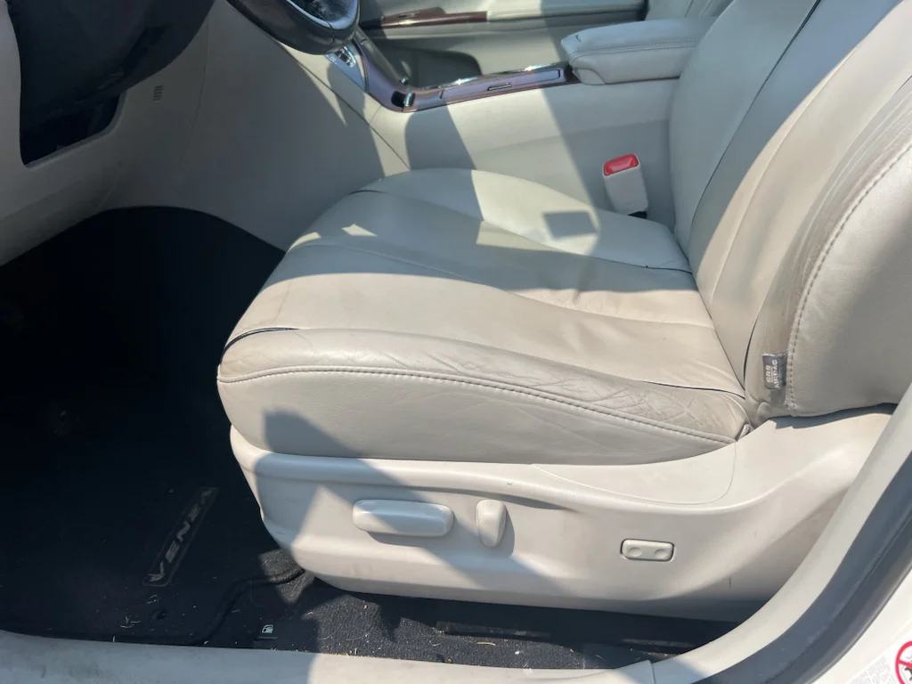 Used 2012 Blizzard Pearl Toyota Limited image 7